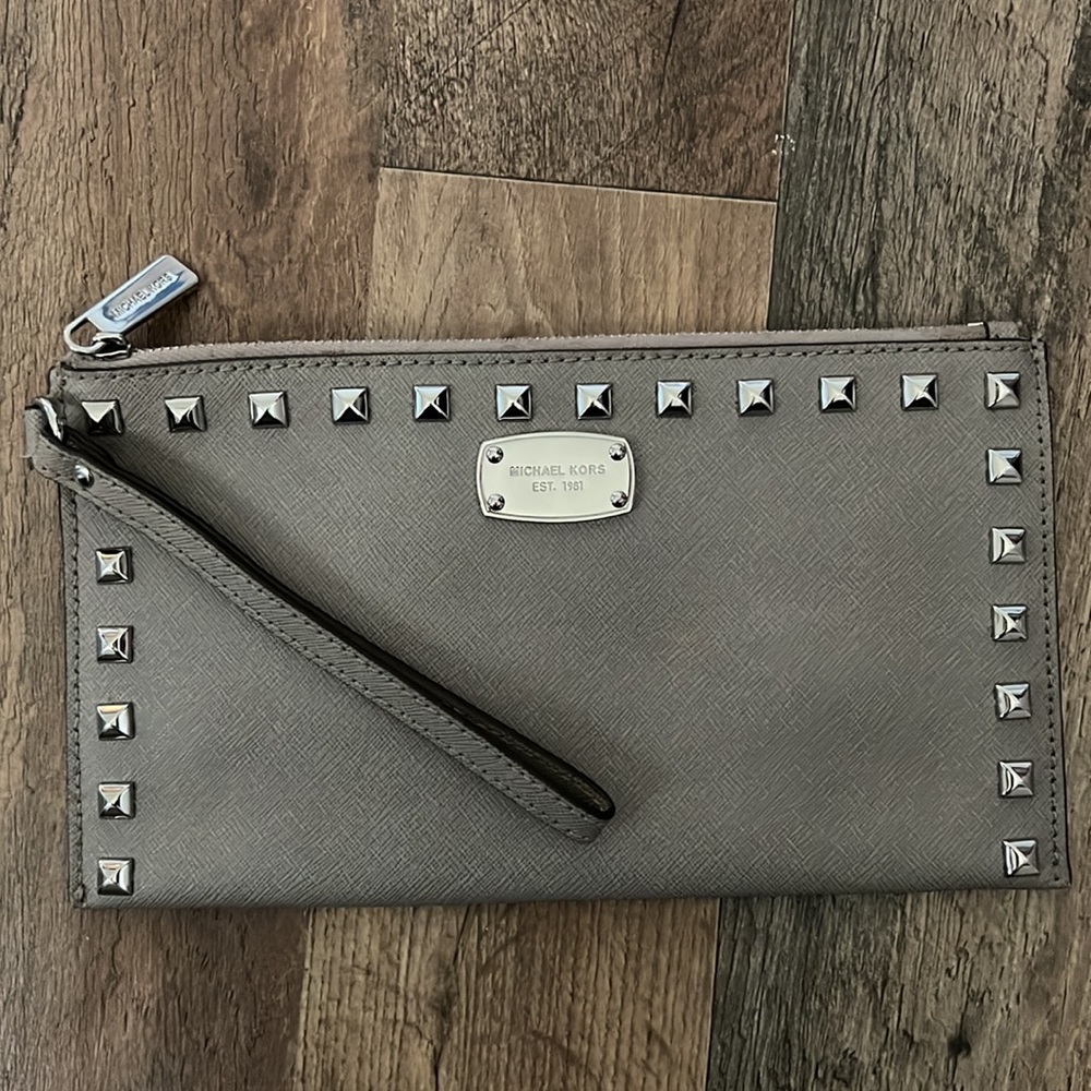 Michael Kors Studed Clutch in great condition